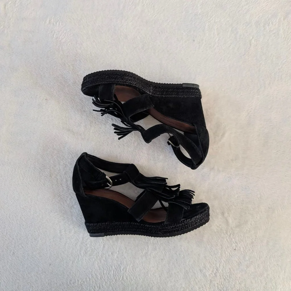 Bernardo Black Suede Fringe Wedge Sandals - 6
